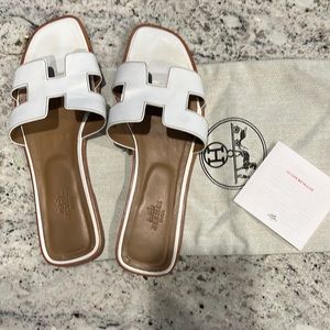 White slightly used HERMES sandals size 39